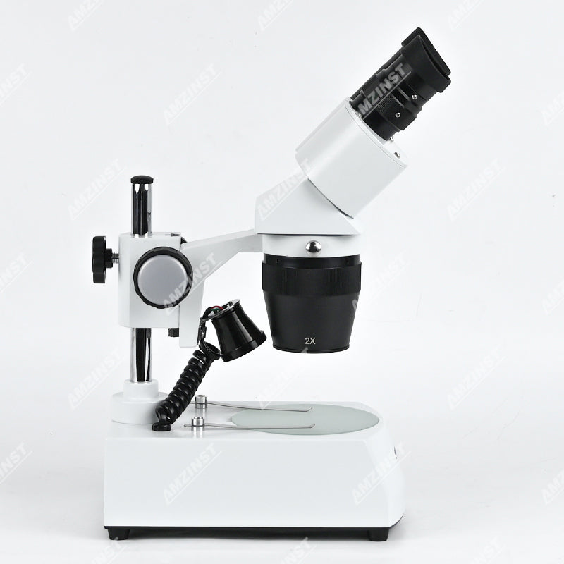 Бинокулярный стереомикроскоп AST-5C Classic с поворотным объективом (2x-4x), штативом и светодиодным проходящим и падающим освещением.  Бинокулярный стереомикроскоп AST-5C Classic с поворотным объективом (2x-4x), штативом и светодиодным проходящим и падающим освещением.