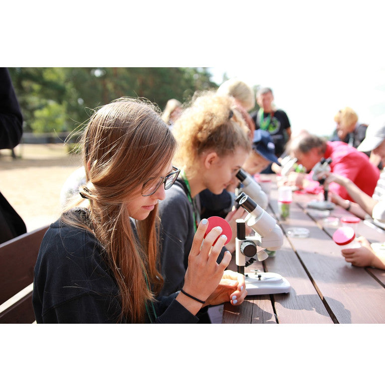 AST-W1 Бинокулярный стереомикроскоп начального уровня для студентов, образовательный, с фиксированным объективом 2x и пластиковым корпусом AST-W1 Бинокулярный стереомикроскоп начального уровня для студентов, образовательный, с фиксированным объективом 2x и пластиковым корпусом