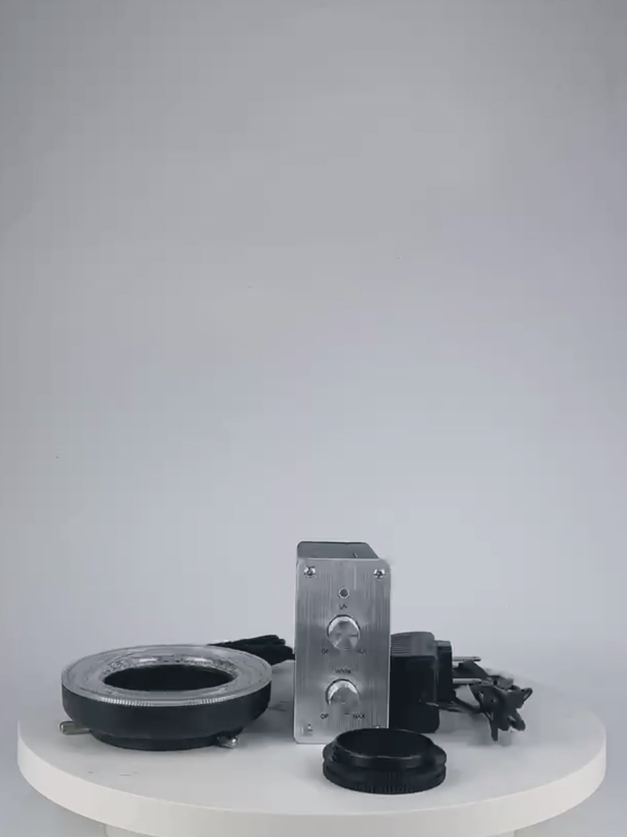 LED-EUV — источник света для микроскопа с балансировкой дневного и ультрафиолетового света LED-EUV — источник света для микроскопа с балансировкой дневного и ультрафиолетового света