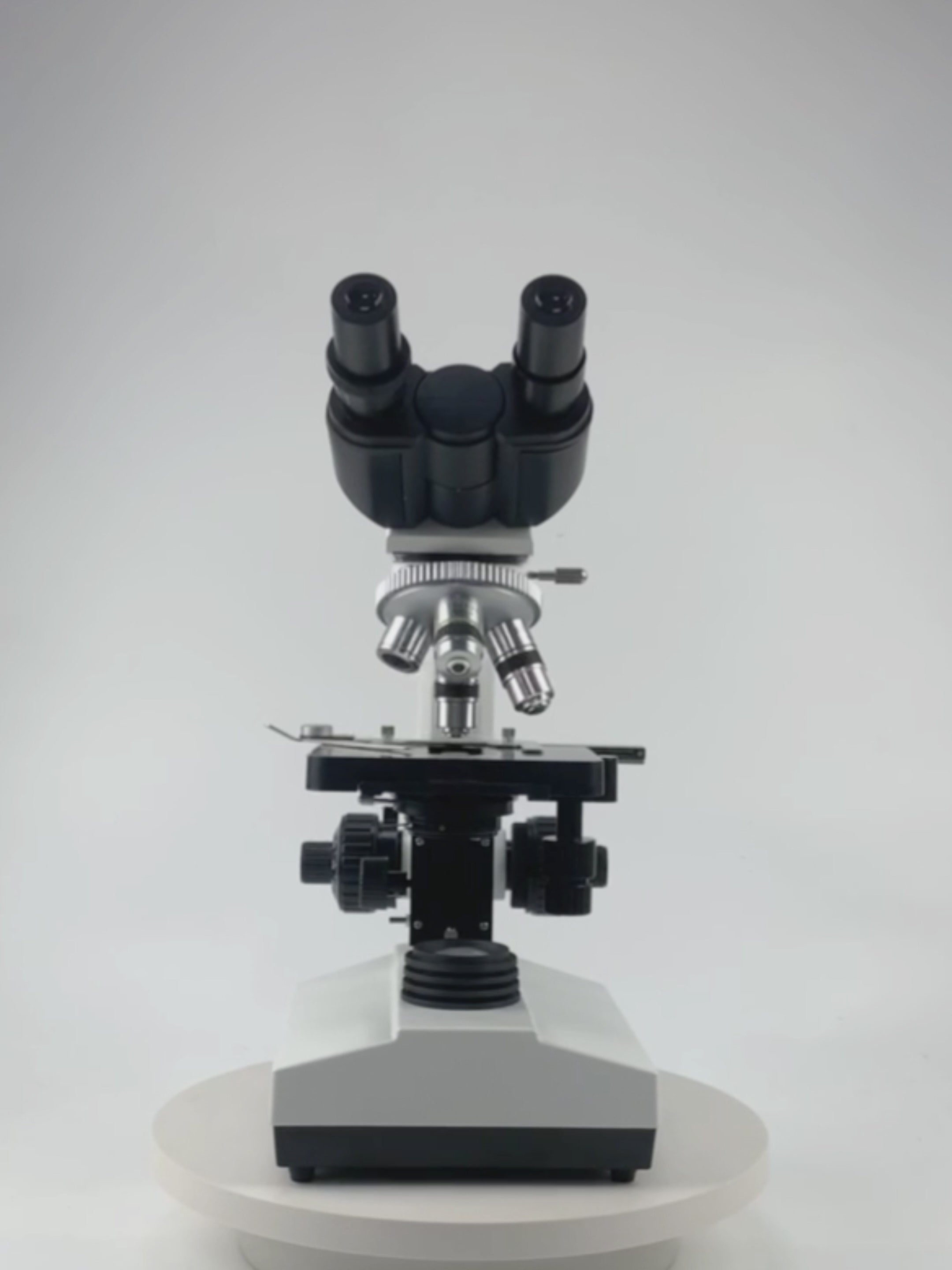 Бинокулярный биологический микроскоп NK-107BL 40X-1600X (наклонная головка 30°) Бинокулярный биологический микроскоп NK-107BL 40X-1600X (наклонная головка 30°)