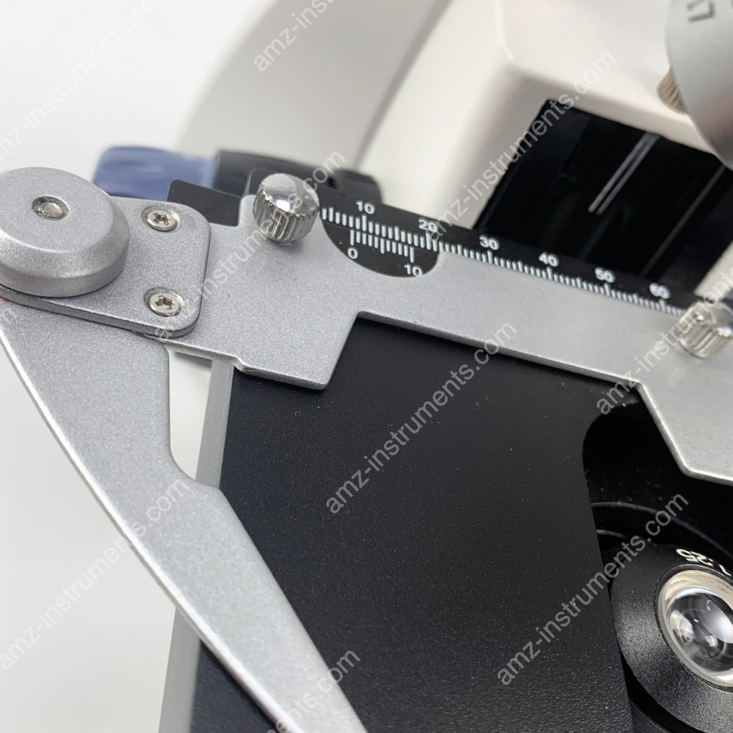 Бинокулярный биологический микроскоп NK-60B 40x-1600x с ахроматическими объективами  Бинокулярный биологический микроскоп NK-60B 40x-1600x с ахроматическими объективами