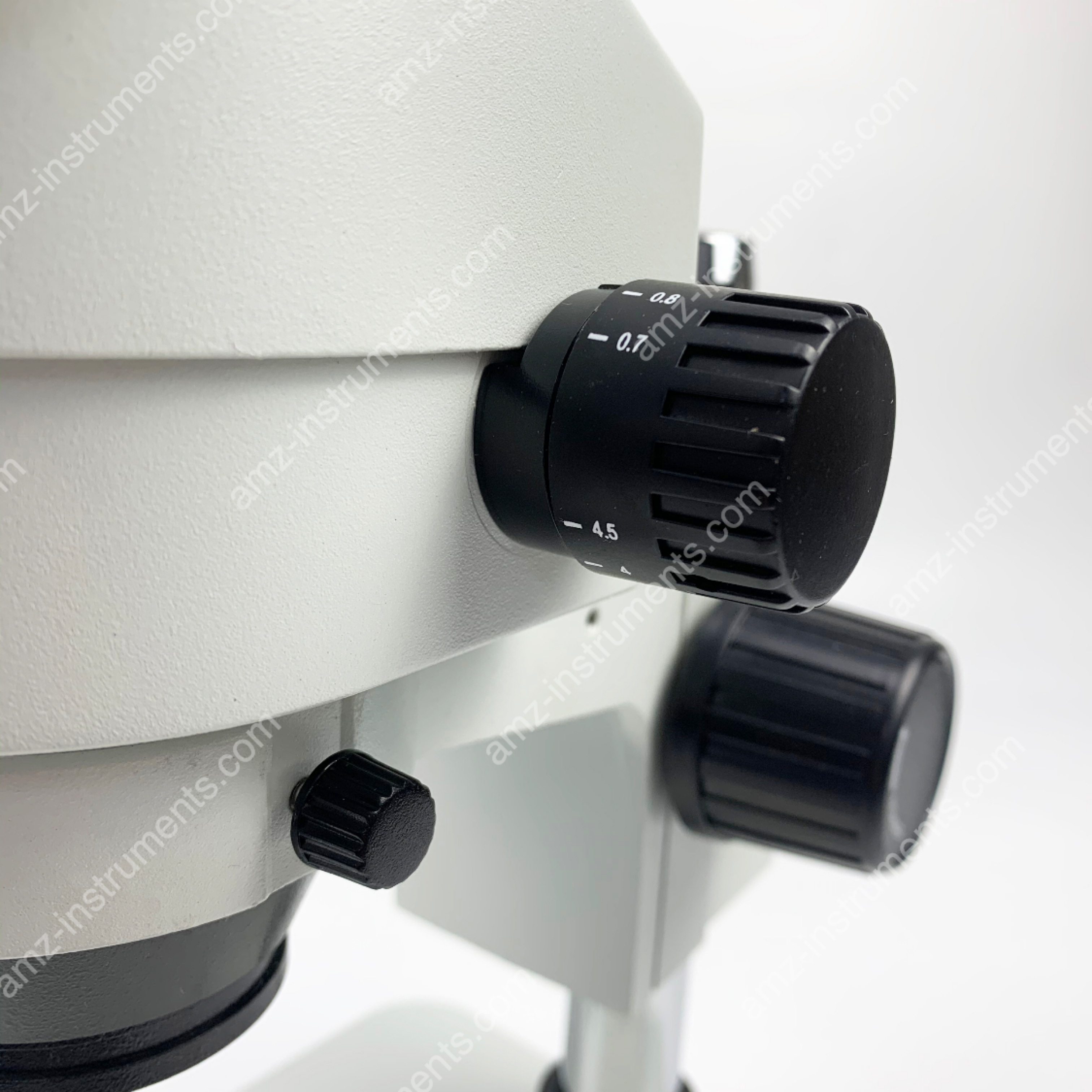 ZM-2TD2 0.7X-4.5X Zoom Trinocular Stereo Microscope